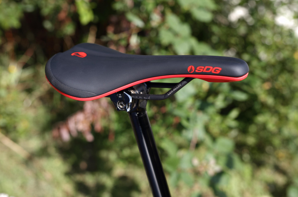 sdg bel air v3 saddle